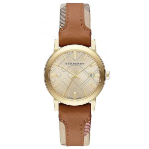 Montre femme Burberry 34 mm réf. BU9133, bracelet cuir, mouvement quartz – vue de trois-quarts
