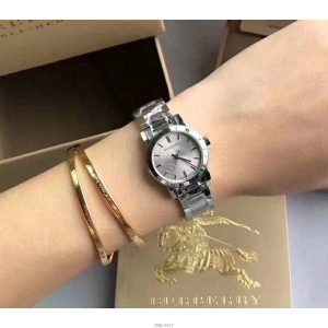 Montre femme Burberry The City Diamonds réf. BU9229, mouvement quartz, boîtier 26 mm, acier inoxydable – vue principale, Horlova Maroc