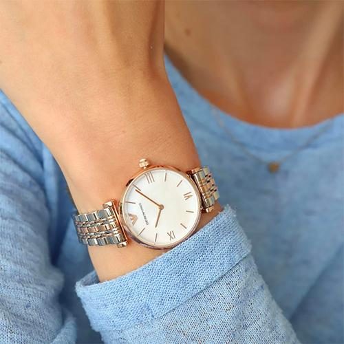 Montre femme Emporio Armani Retro réf. AR1683, mouvement quartz, acier inoxydable – quatrième vue
