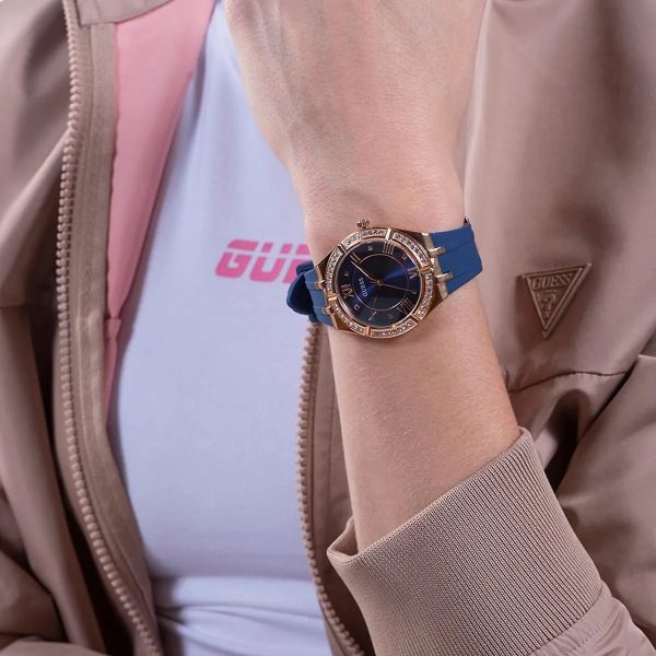 Montre femme Guess réf. GW0034L4, mouvement quartz, boîtier 36 mm, caoutchouc – vue principale, Horlova Maroc