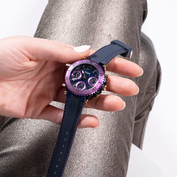 Montre femme Guess réf. GW0466L2, mouvement quartz, boîtier 36 mm, silicone – vue principale, Horlova Maroc