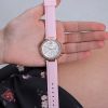 Montre femme Guess réf. GW0113L4, mouvement quartz, boîtier 37 mm, silicone – quatrième vue