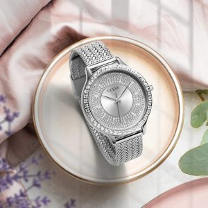 Montre femme Guess réf. GW0402L1, boîtier 38 mm, acier inoxydable, verre minéral, étanche 30 m – deuxième vue