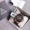 Montre femme Guess réf. W1053L7, mouvement quartz, boîtier 41 mm, silicone, verre minéral, étanche 50 m – troisième vue