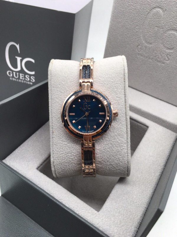 Montre femme Guess Cablebijou réf. Y39002L7, boîtier 30 mm, acier inoxydable, verre minéral – deuxième vue