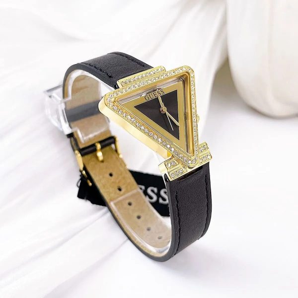 Montre femme Guess Fame 34 mm réf. GW0504L5, cadran noir, bracelet cuir, mouvement quartz – autre angle