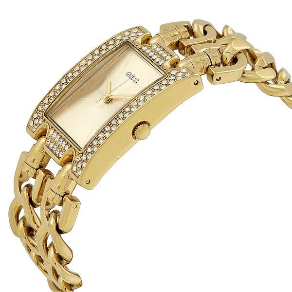 Montre femme Guess Heavy Metal Diamants 28 mm réf. W0072L1, bracelet acier – vue de trois-quarts