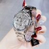 Montre femme Guess Queen réf. GW0464L1, mouvement quartz, boîtier 34 mm, acier inoxydable – quatrième vue