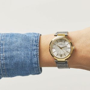 Montre femme Guess réf. W0638L7, mouvement quartz, acier inoxydable – deuxième vue – Horlova Maroc