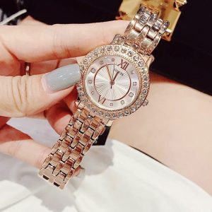 Montre femme Guess réf. W1062L3, chronographe quartz, acier inoxydable – deuxième vue – Horlova Maroc