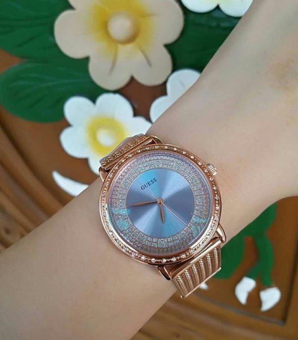 Montre femme Guess Willow réf. W0836L1, boîtier 36 mm, acier inoxydable, verre minéral – vue principale, Horlova Maroc