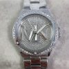 Montre femme Michael Kors Lennox Allure réf. MK7234, mouvement quartz, boîtier 37 mm, acier inoxydable – quatrième vue