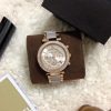 Montre femme Michael Kors Parker réf. MK5896, chronographe quartz, boîtier 39 mm, acier inoxydable, verre minéral – quatrième vue