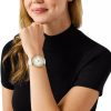 Montre femme Michael Kors Sage 38 mm réf. MK4818, cadran nacré, bracelet cuir – vue de trois-quarts