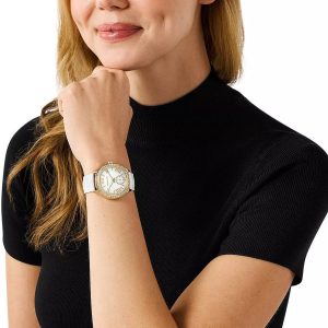 Montre femme Michael Kors Sage 38 mm réf. MK4818, cadran nacré, bracelet cuir – vue de trois-quarts