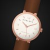 Montre femme Sahara Classique Horlova – sur fond noir, chiffres romains, boîtier ton or rose, bracelet cuir cognac