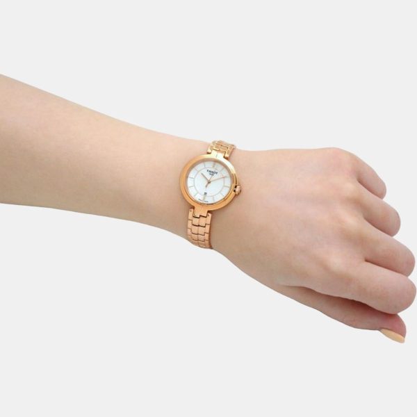 Montre femme Tissot Flamingo réf. T094.210.33.111.01, boîtier 20 mm, acier inoxydable, verre saphir – vue principale, Horlova Maroc