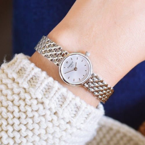 Montre femme Tissot Lovely réf. T058.009.11.031.00, mouvement quartz, acier inoxydable, verre saphir – vue principale, Horlova Maroc