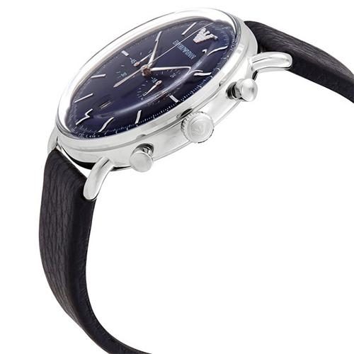 Montre homme Emporio Armani 43 mm réf. AR11105, bracelet cuir, mouvement quartz chronographe – vue de trois-quarts