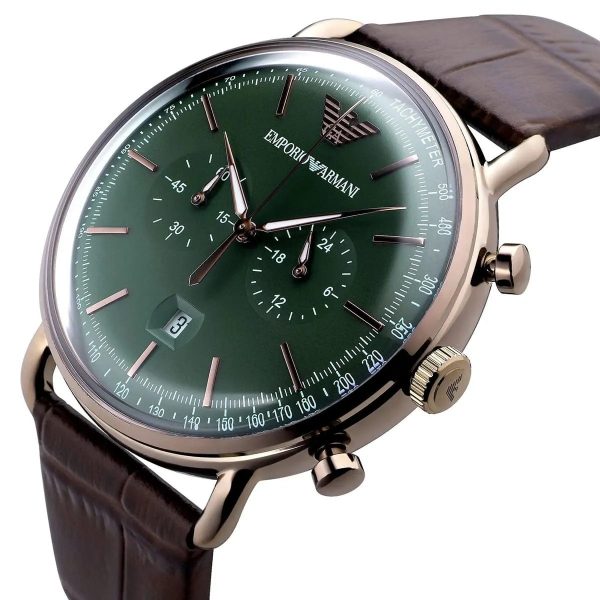 Montre homme Emporio Armani 43 mm réf. AR11334, cadran vert, bracelet cuir – vue de trois-quarts