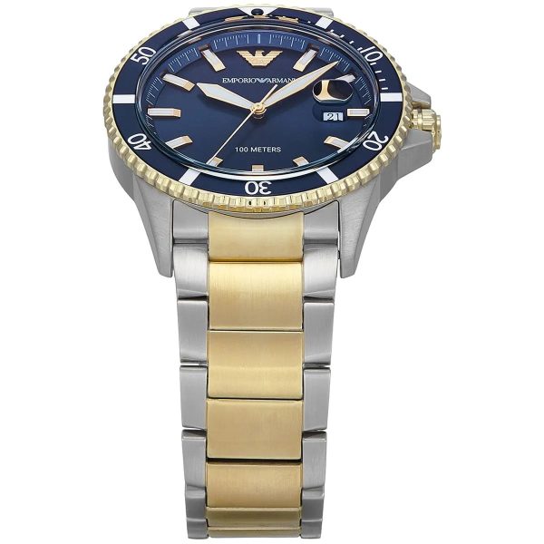 Montre homme Emporio Armani 43 mm réf. AR11682, cadran bleu, bracelet acier – vue rapprochée