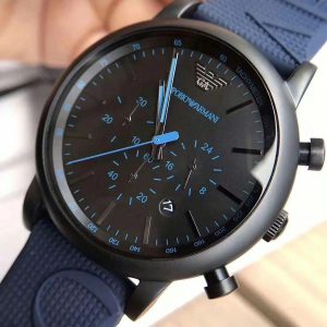 Montre homme Emporio Armani réf. AR11023, chronographe quartz, boîtier 46 mm, silicone, étanche 50 m – deuxième vue