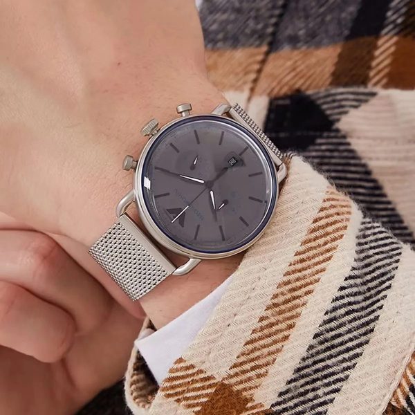 Montre homme Emporio Armani Aviator réf. AR11388, mouvement quartz, boîtier 43 mm, verre minéral – vue principale, Horlova Maroc