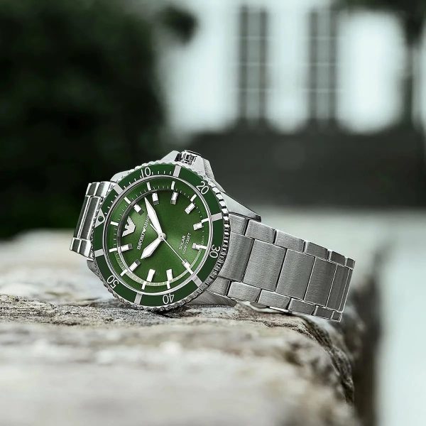 Montre homme Emporio Armani World Explorer réf. AR11698, mouvement quartz, boîtier 42 mm, acier inoxydable – vue principale, Horlova Maroc