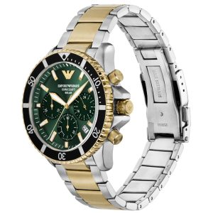 Montre homme Emporio Armani World Explorer 43.5 mm réf. AR11695, cadran vert, bracelet acier – vue de trois-quarts