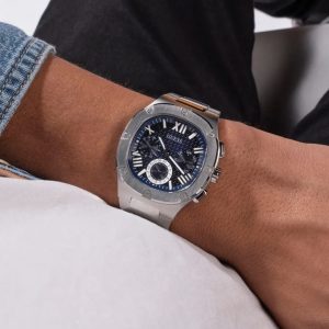 Montre homme Guess réf. GW0572G1, mouvement quartz, boîtier 42 mm, acier inoxydable, étanche 50 m – deuxième vue