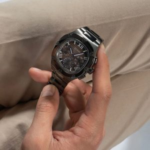 Montre homme Guess réf. GW0572G5, mouvement quartz, boîtier 42 mm, acier inoxydable, étanche 50 m – deuxième vue