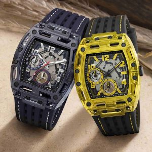 Montre homme Guess réf. GW0499G1, mouvement quartz, boîtier 43 mm, silicone – deuxième vue