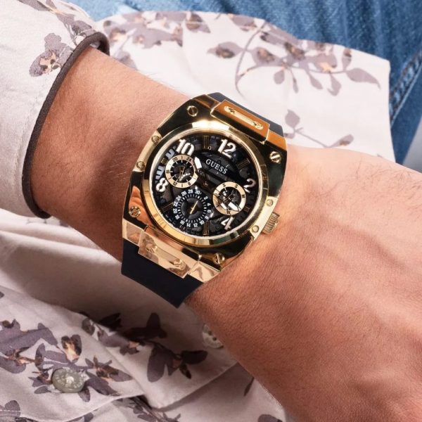 Montre homme Guess réf. GW0569G2, mouvement quartz, boîtier 43 mm, silicone – deuxième vue