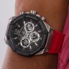 Montre homme Guess réf. GW0263G3, chronographe quartz, boîtier 44 mm, acier inoxydable, silicone – troisième vue