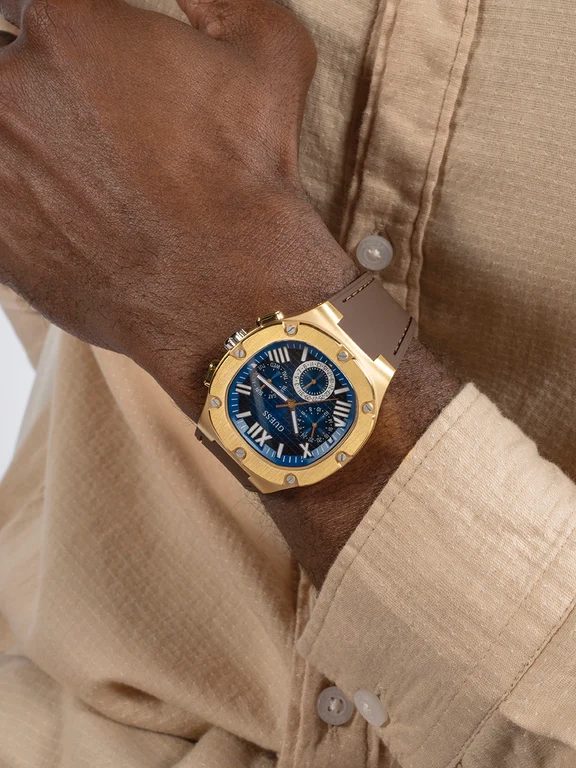 Montre homme Guess Burgundy réf. GW0571G5, chronographe quartz, acier inoxydable, silicone – deuxième vue