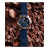 Montre homme Guess Fleet 44 mm réf. W0971G3, cadran bleu, mouvement quartz chronographe – vue de trois-quarts