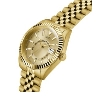 Montre homme Guess Jaden 42 mm réf. GW0977G2, cadran doré, bracelet acier – vue de trois-quarts