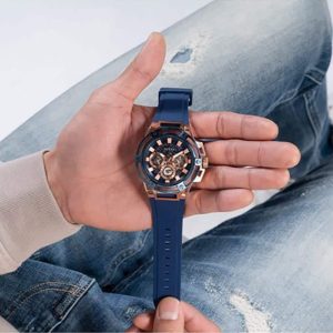 Montre homme Guess Matrix réf. GW0423G4, chronographe quartz, acier inoxydable, silicone – deuxième vue