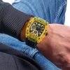 Montre homme Guess Phoenix Unisexe réf. GW0499G2, mouvement quartz, boîtier 44 mm, silicone, étanche 30 m – vue principale, Horlova Maroc