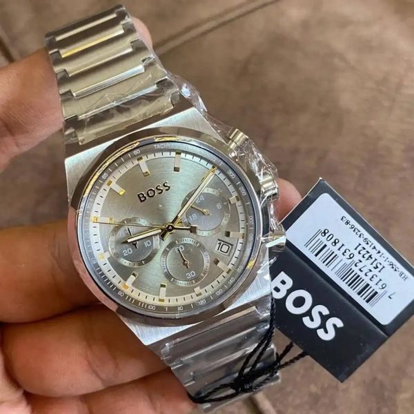 Montre homme Hugo Boss réf. 1514221, chronographe quartz, boîtier 41 mm, acier inoxydable, verre minéral – quatrième vue