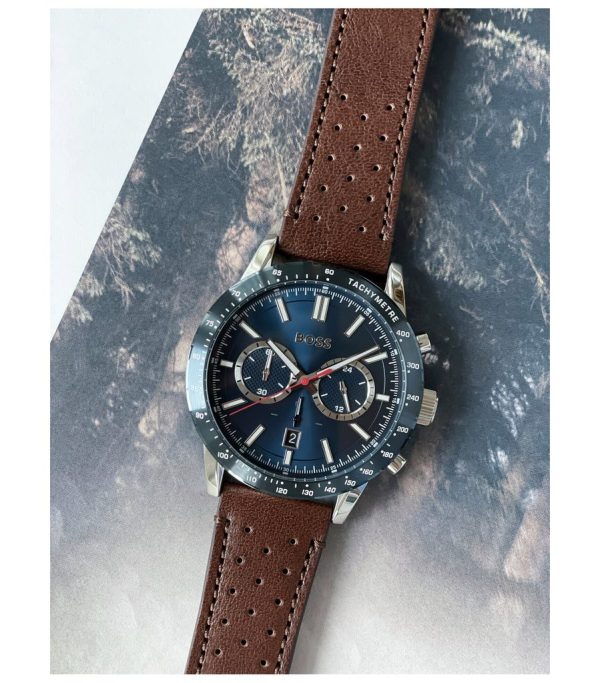 Montre homme Hugo Boss réf. 1513921, chronographe quartz, boîtier 44 mm, cuir, verre minéral – troisième vue