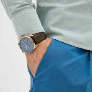 Montre homme Hugo Boss Champion réf. 1513817, mouvement quartz, boîtier 44 mm, cuir, étanche 100 m – deuxième vue