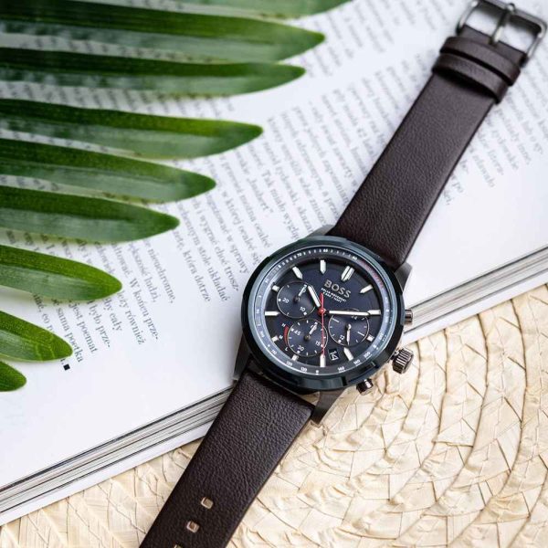 Montre homme Hugo Boss Classic réf. 1514030, mouvement solaire, boîtier 41 mm, acier inoxydable, cuir, verre minéral – quatrième vue