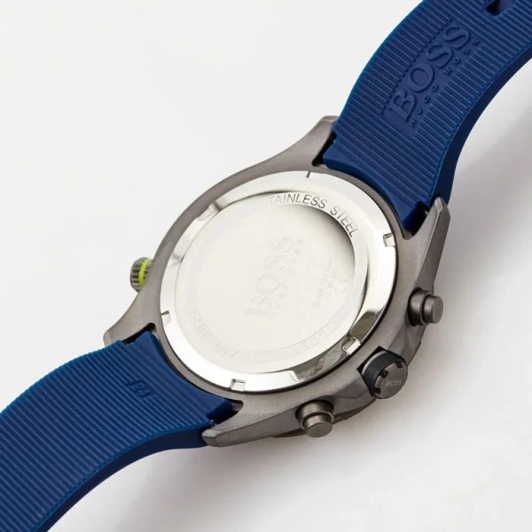 Montre homme Hugo Boss Globetrotter réf. 1513821, chronographe quartz, boîtier 46 mm, acier inoxydable, silicone – quatrième vue