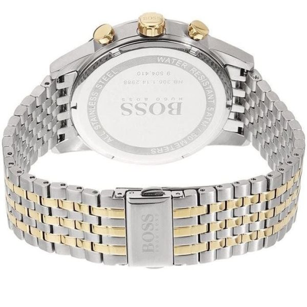 Montre homme Hugo Boss Navigator 44 mm réf. 1513499, cadran argenté, bracelet acier – vue de trois-quarts