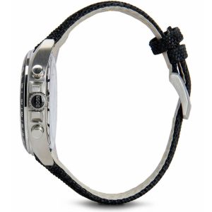 Montre homme Hugo Boss Nylon 47 mm réf. 1513087, bracelet textile, mouvement quartz chronographe – vue de trois-quarts