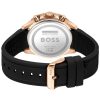 Montre homme Hugo Boss Runner 43 mm réf. 1514168, cadran noir, bracelet silicone – vue de trois-quarts