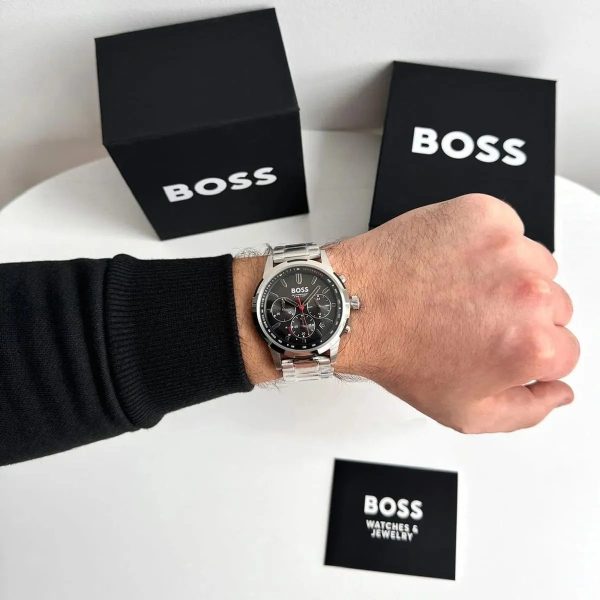 Montre homme Hugo Boss Solgrade réf. 1514032, mouvement quartz, boîtier 44 mm, acier inoxydable – troisième vue