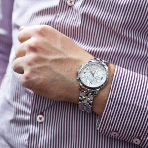 Montre homme Tissot PRC 200 réf. T17.1.586.32, boîtier 40 mm, acier inoxydable, verre minéral, étanche 200 m – deuxième vue