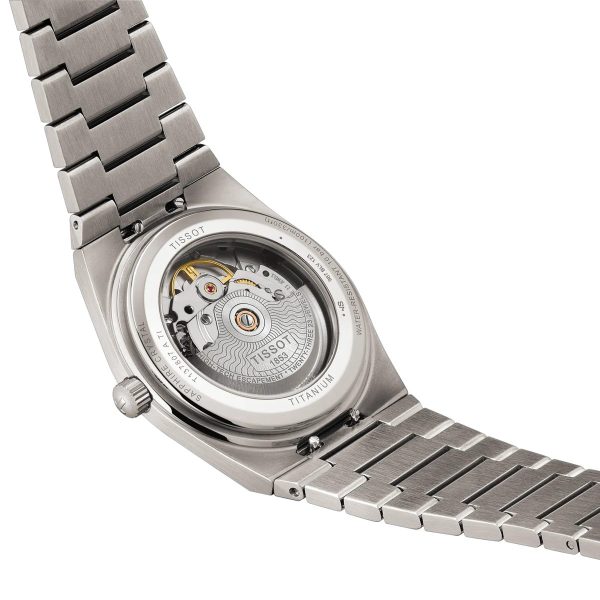 Montre homme Tissot PRX Titane réf. T137.807.44.061.00, mouvement automatique, boîtier 38 mm, titane, verre saphir – troisième vue